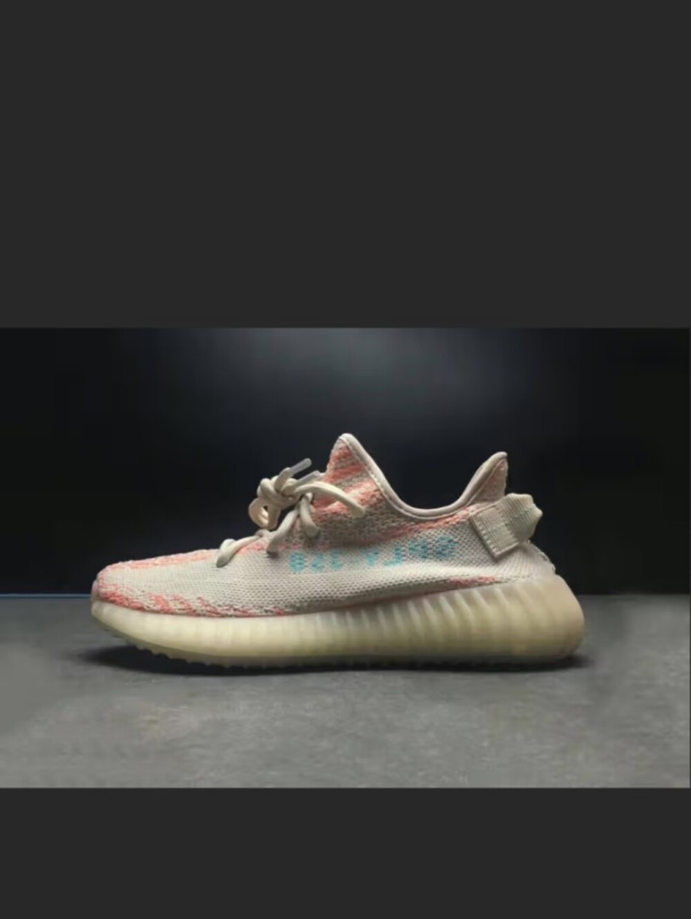 Yeezy Boost 350 V2 Chalk Coral Size US 7.5